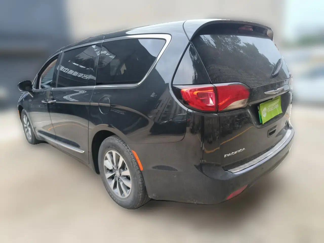 Chrysler Grand Voyager PHEV 2019 3.6L Plug-in Hybrid — миниатюра 4