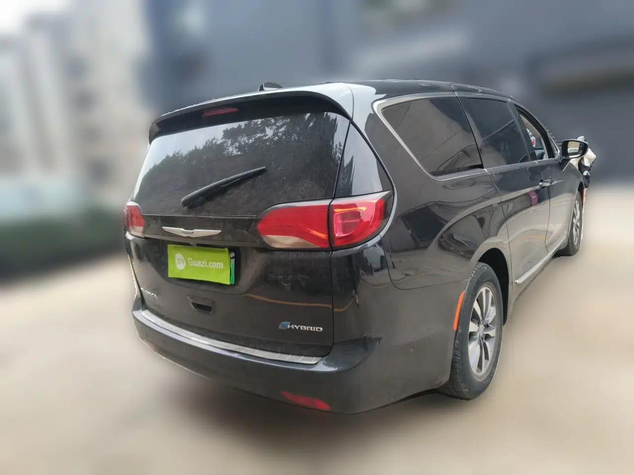 Chrysler Grand Voyager PHEV 2019 3.6L Plug-in Hybrid — миниатюра 6