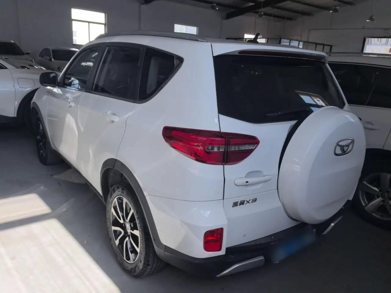 Cowin X3 2017 1.6L CVT Enthusiast Edition China V Standard — миниатюра 4