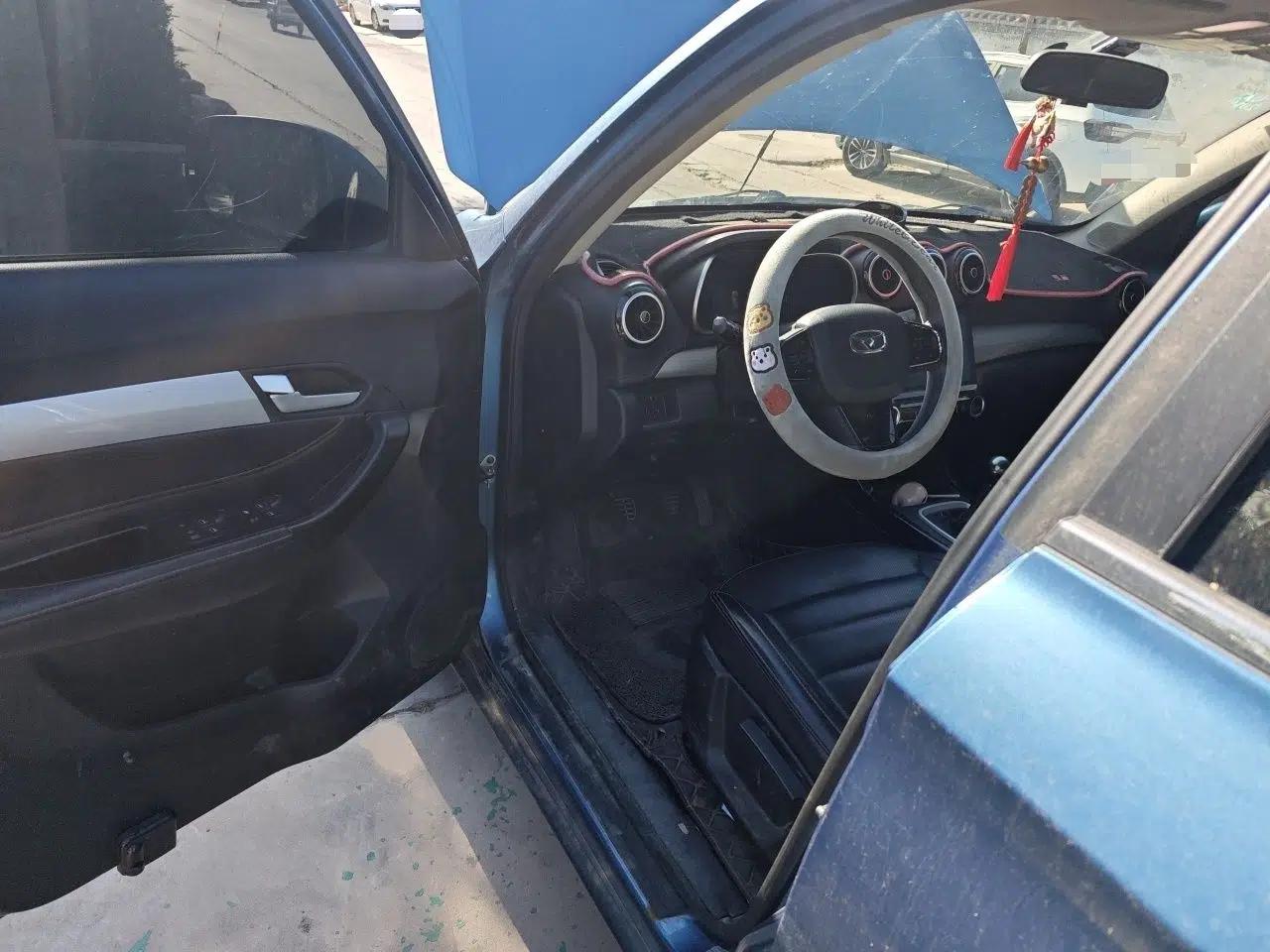 Cowin X3 2016 1.6L Manual Enthusiast Edition — миниатюра 17