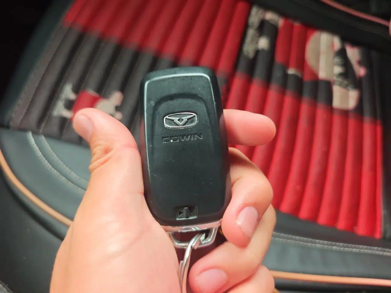 Cowin X3 2018 1.6L Manual Zhiyao Edition China V Standard — миниатюра 9