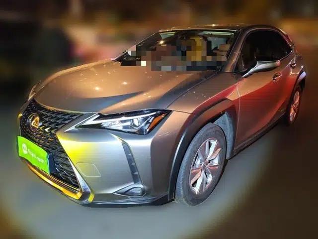 Lexus UX 2020 260h Explore-Cool Edition