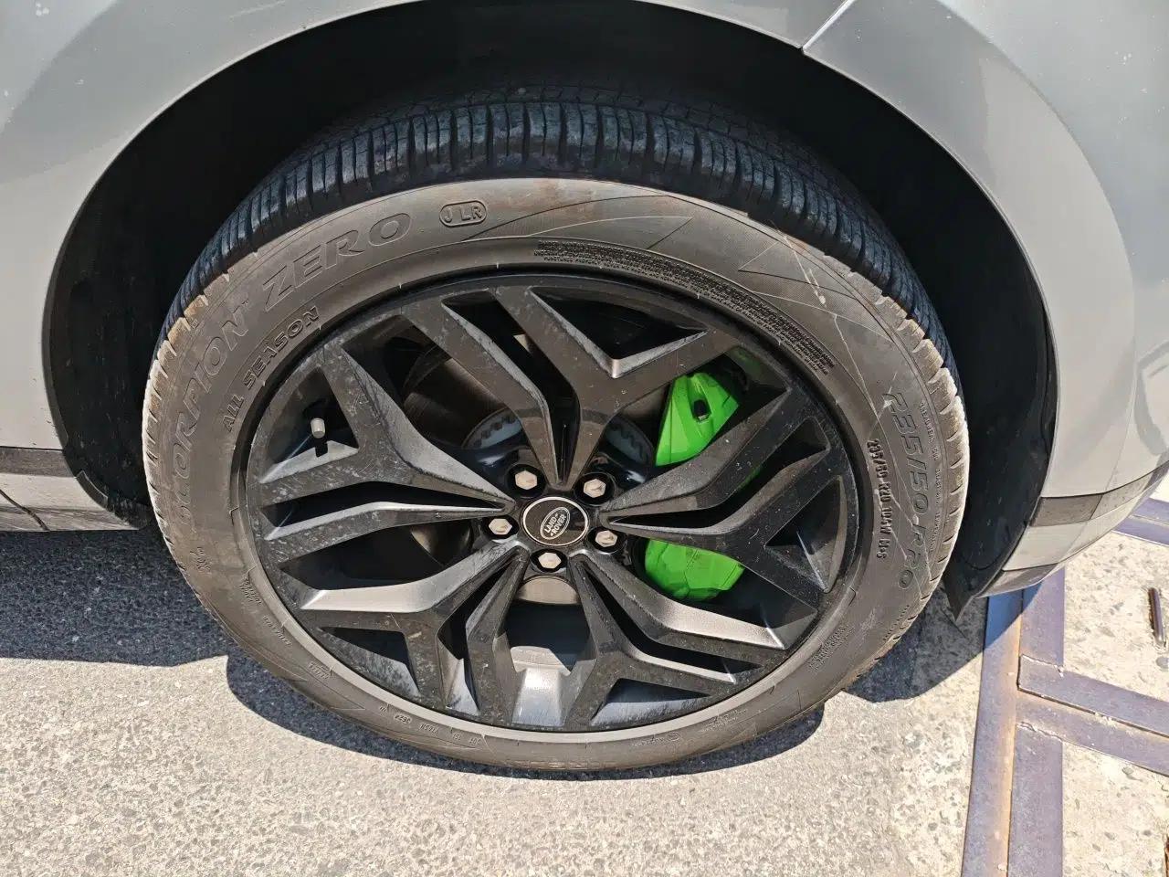 Land Rover Range Evoque New Energy 2022 Aurora L P300e Plug-in Hybrid Electric Version — миниатюра 8