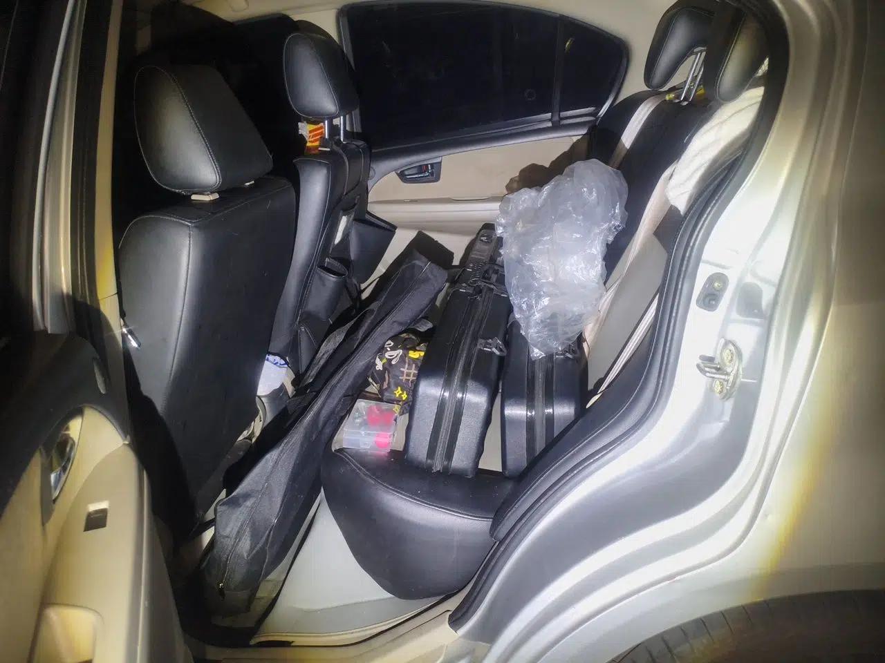 Suzuki SX4 2010 Sedan 1.6L Automatic Value Model — миниатюра 18