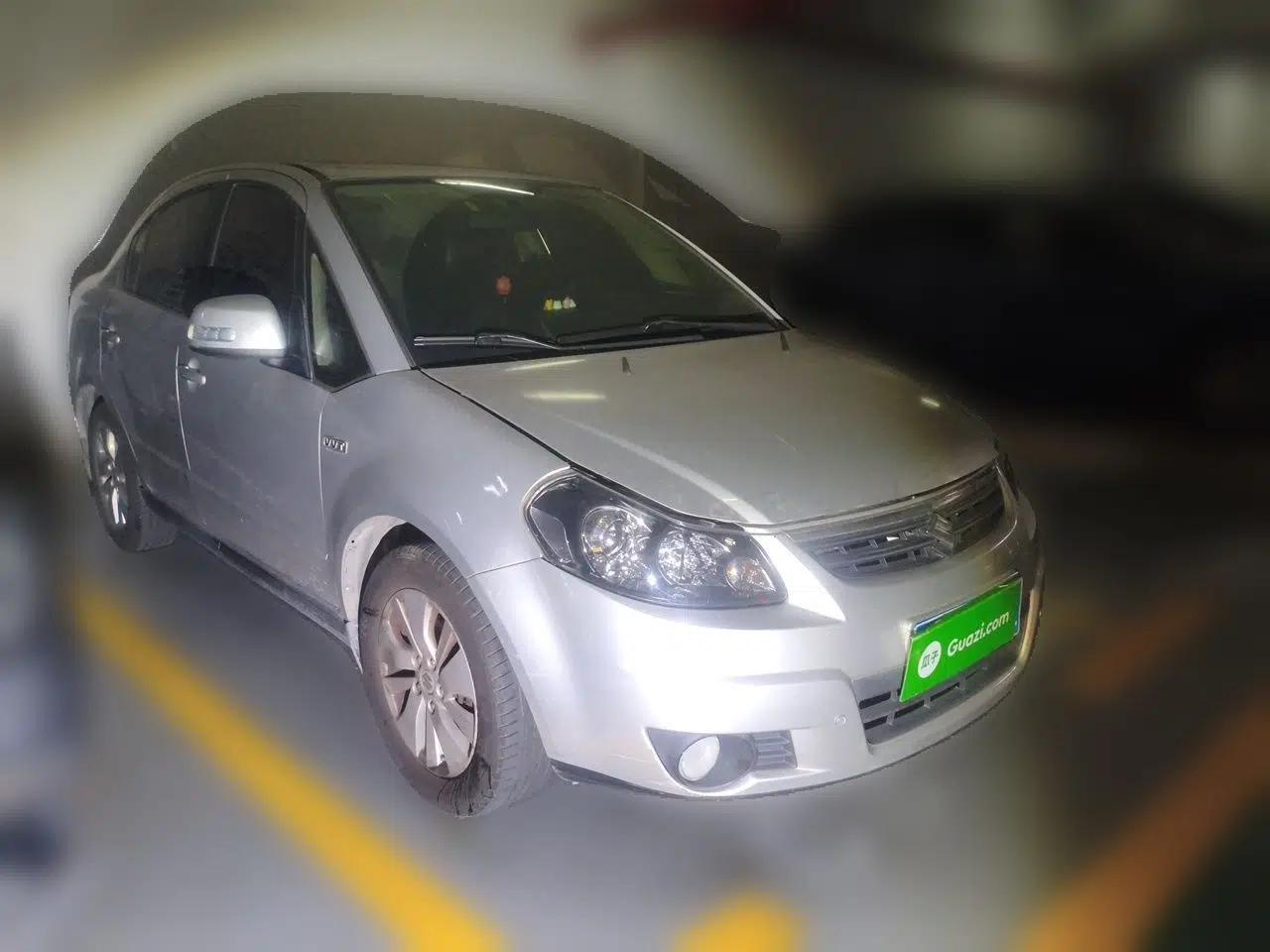 Suzuki SX4 2010 Sedan 1.6L Automatic Value Model — миниатюра 3