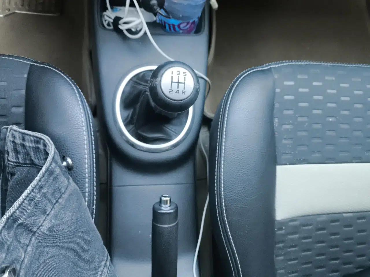 Suzuki SX4 2012 1.6L Manual Ruiqi Model — миниатюра 15