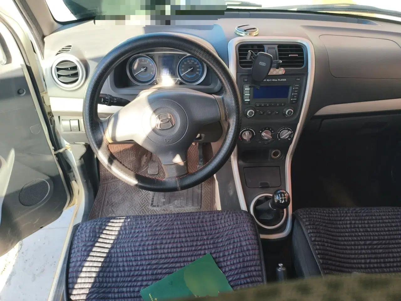 Suzuki Wagon R X5 2016 1.4L Entry Model China V Standard — миниатюра 11
