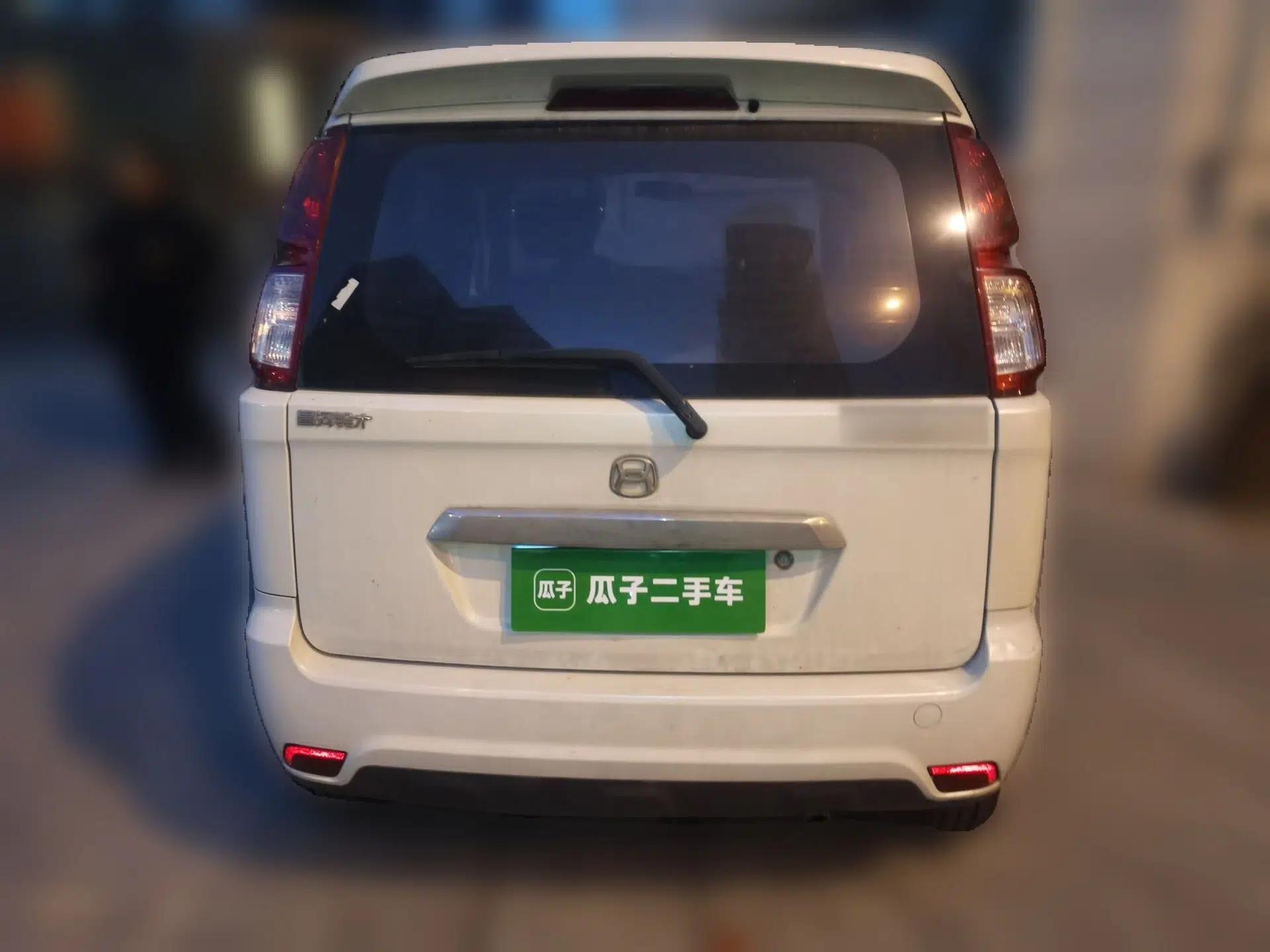 Suzuki Wagon R X5 2013 Cruise Edition 1.4L VVT Luxury Model China IV Standard — миниатюра 5