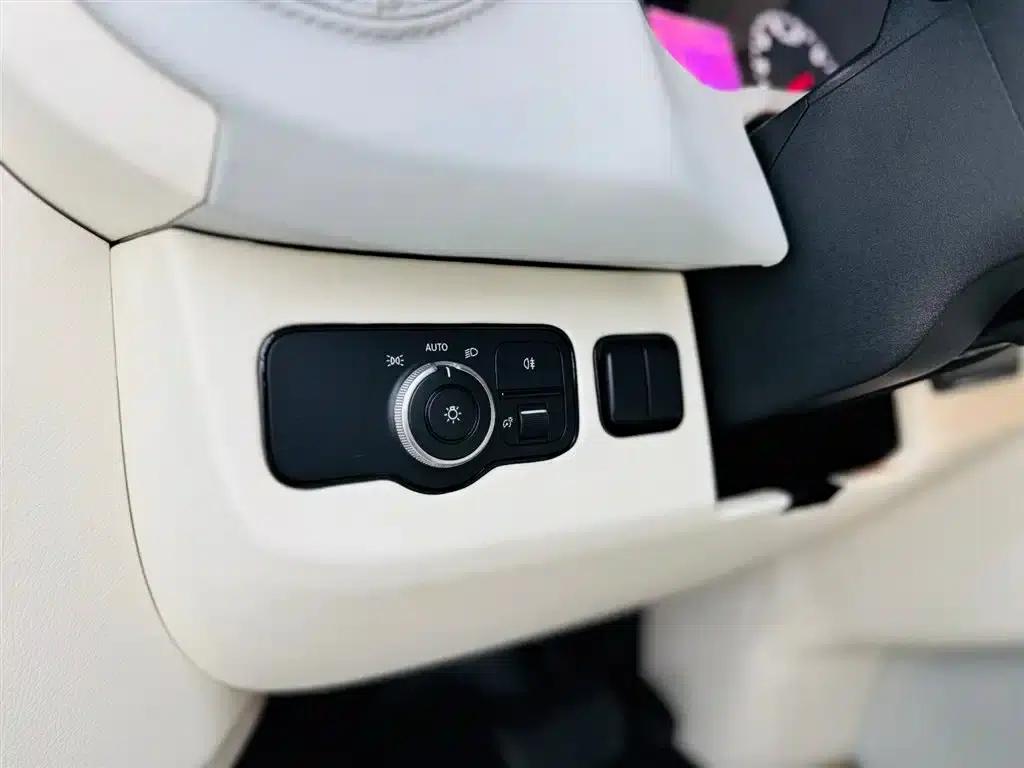 2022 Sprinter 2.0L Automatic — миниатюра 24