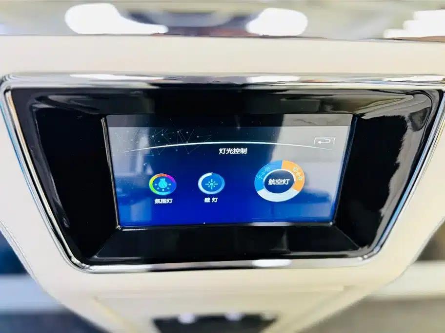2022 Sprinter 2.0L Automatic — миниатюра 28