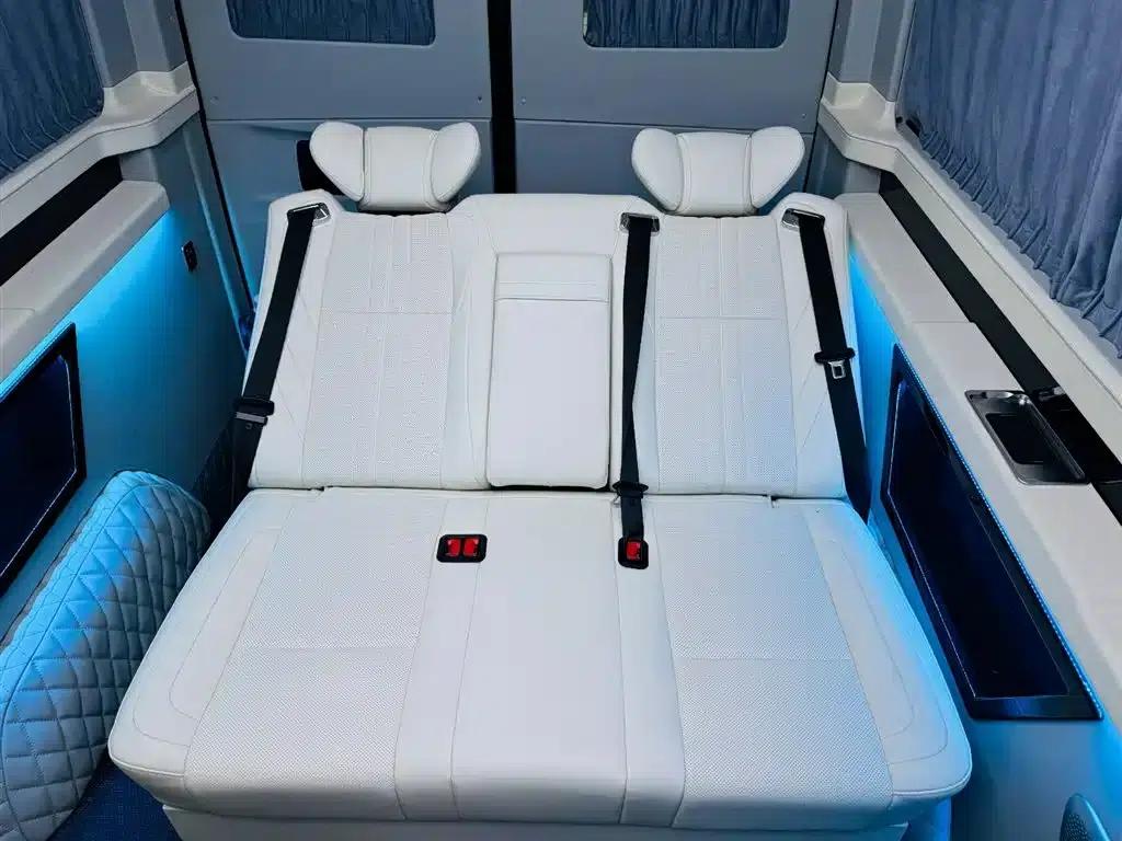 2022 Sprinter 2.0L Automatic — миниатюра 8
