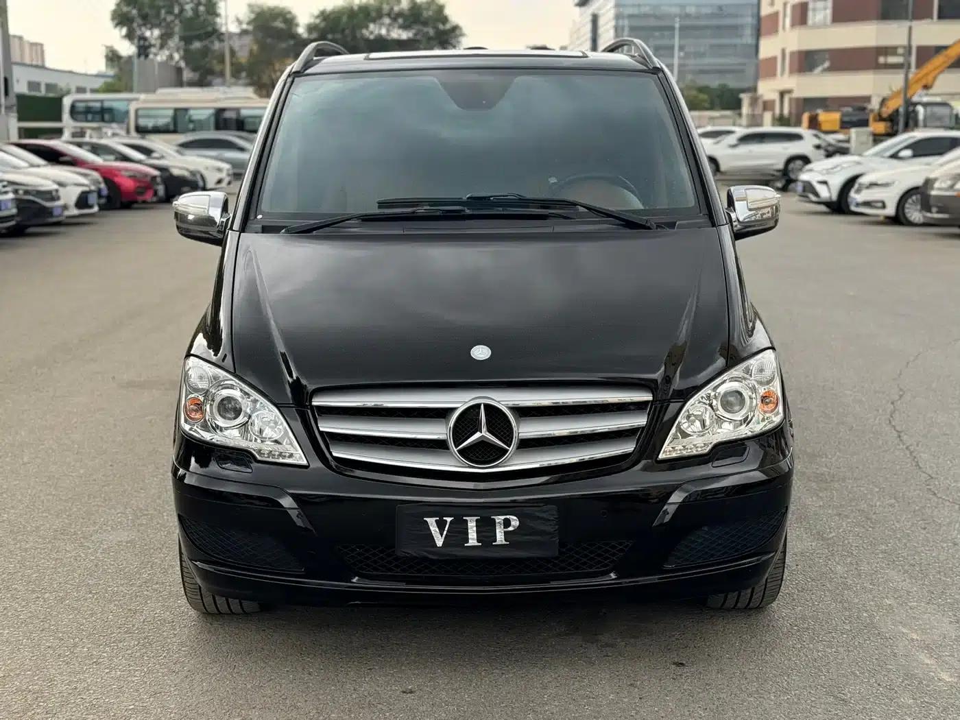 2011 Viano 3.5L 125th Anniversary Edition (7-seater) (Imported) — миниатюра 2