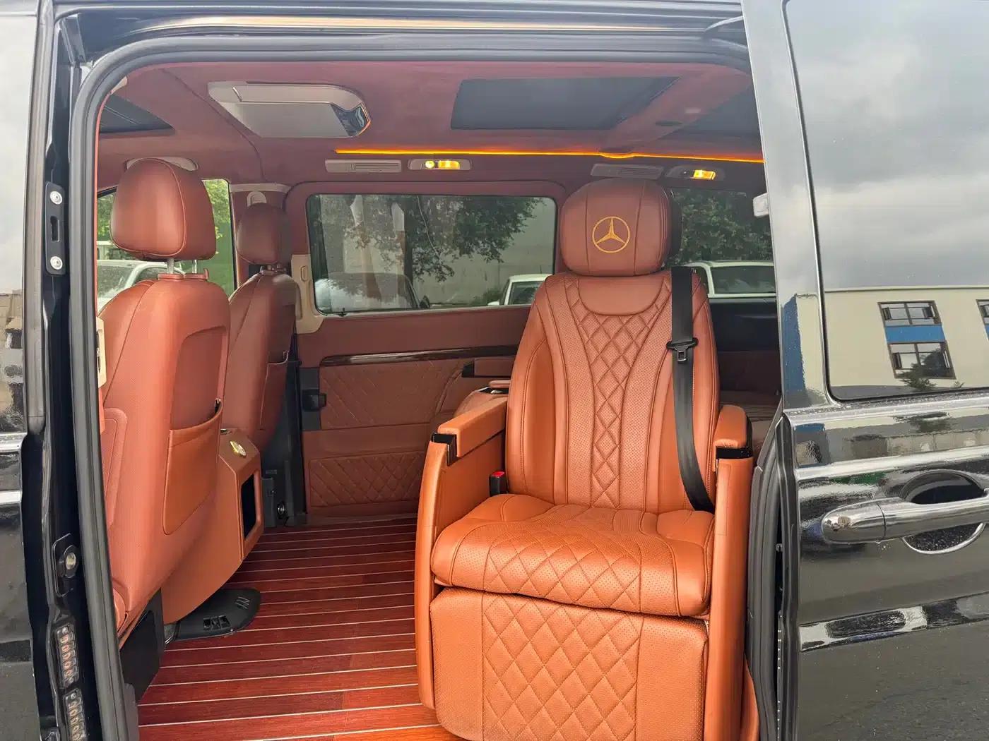 2011 Viano 3.5L 125th Anniversary Edition (7-seater) (Imported) — миниатюра 5