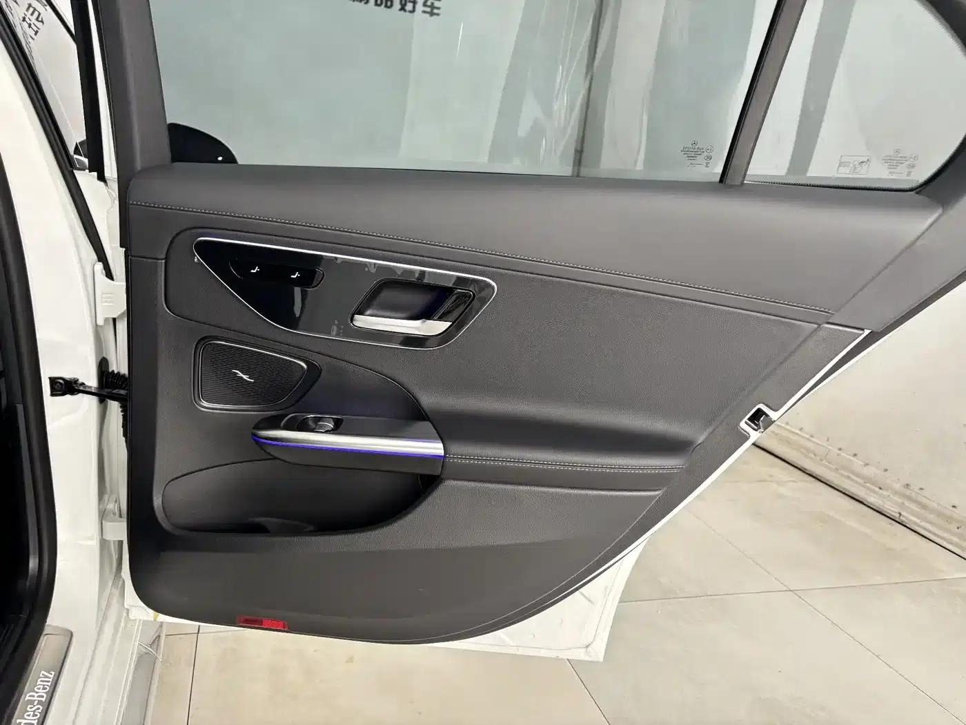 Mercedes-Benz C-Class PHEV 2025 C 350 eL — миниатюра 22