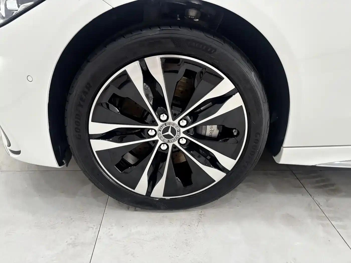 Mercedes-Benz C-Class PHEV 2025 C 350 eL — миниатюра 30