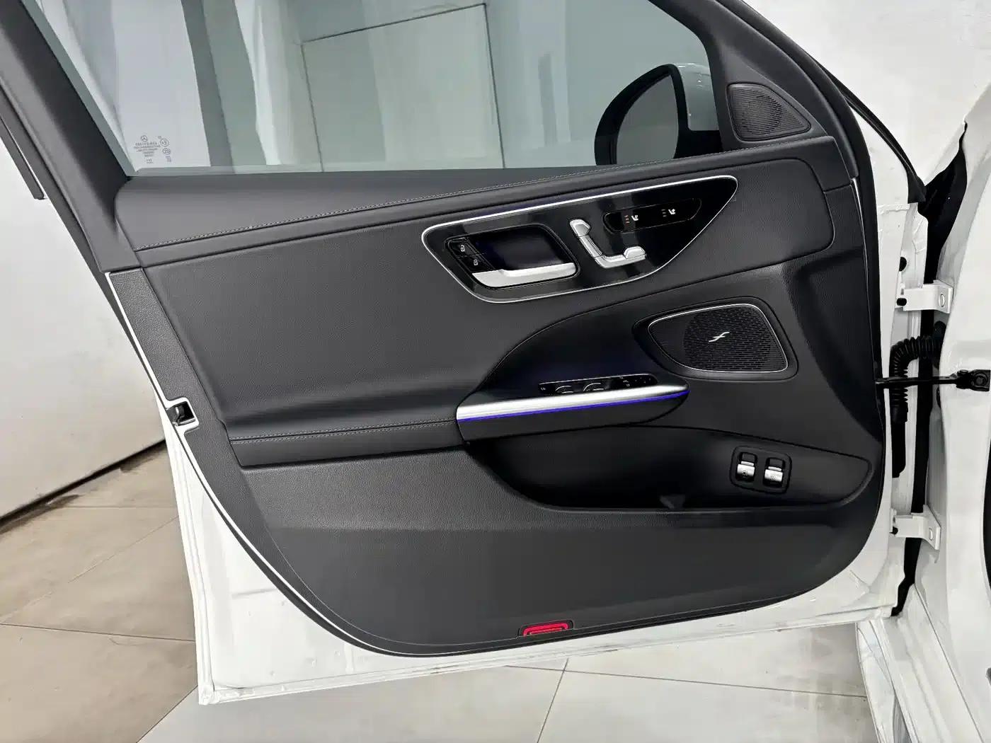 Mercedes-Benz C-Class PHEV 2025 C 350 eL — миниатюра 10