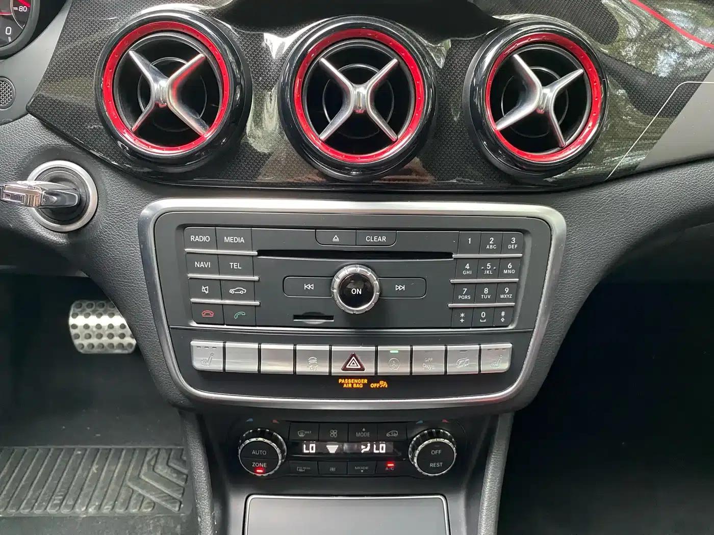 2017 Mercedes-Benz GLA AMG 45 4MATIC — миниатюра 19
