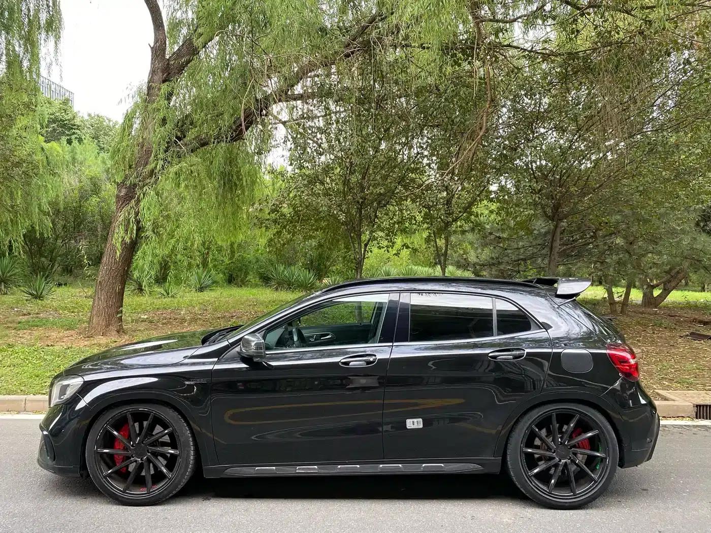 2017 Mercedes-Benz GLA AMG 45 4MATIC — миниатюра 3