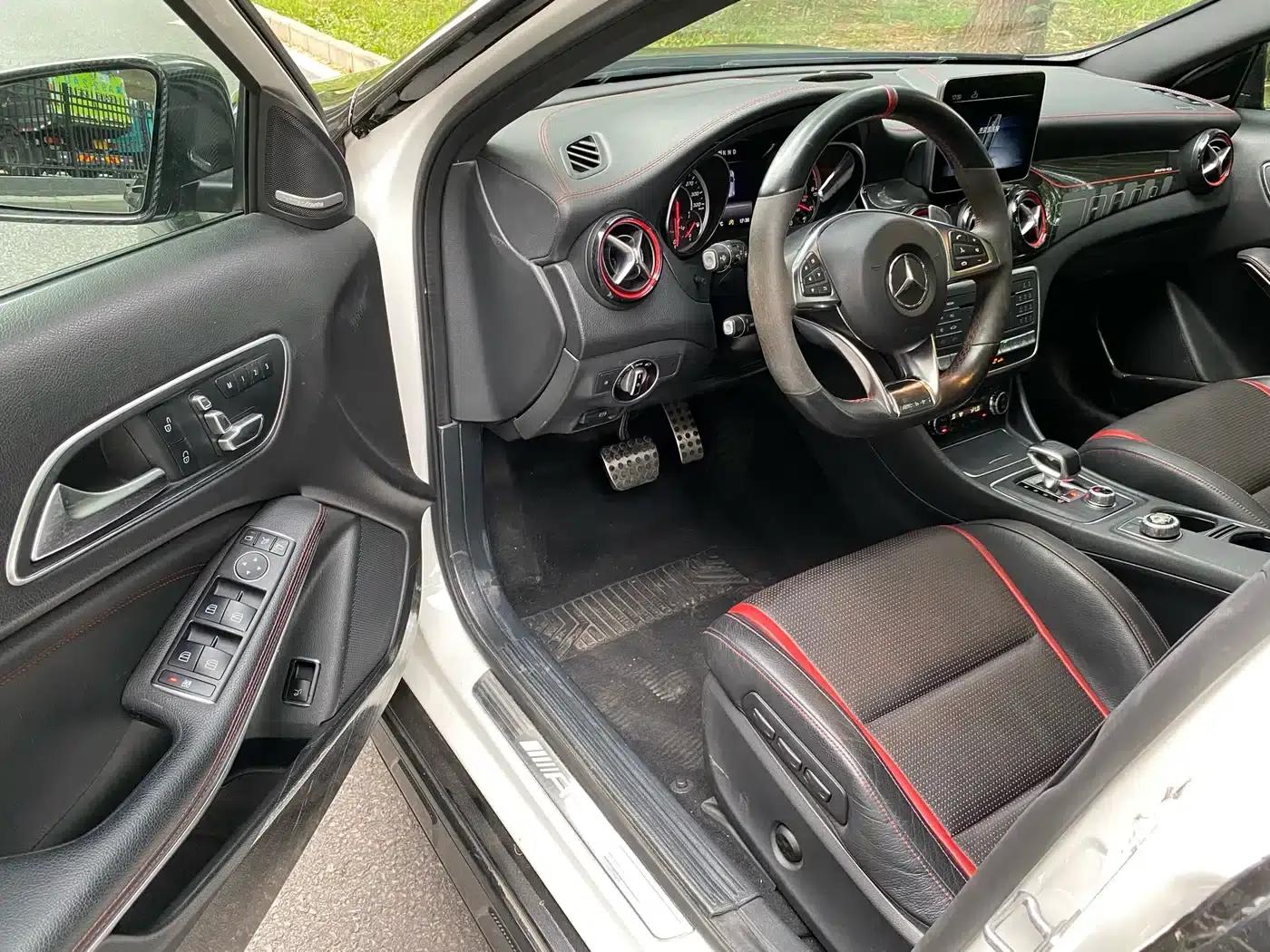 2017 Mercedes-Benz GLA AMG 45 4MATIC — миниатюра 4