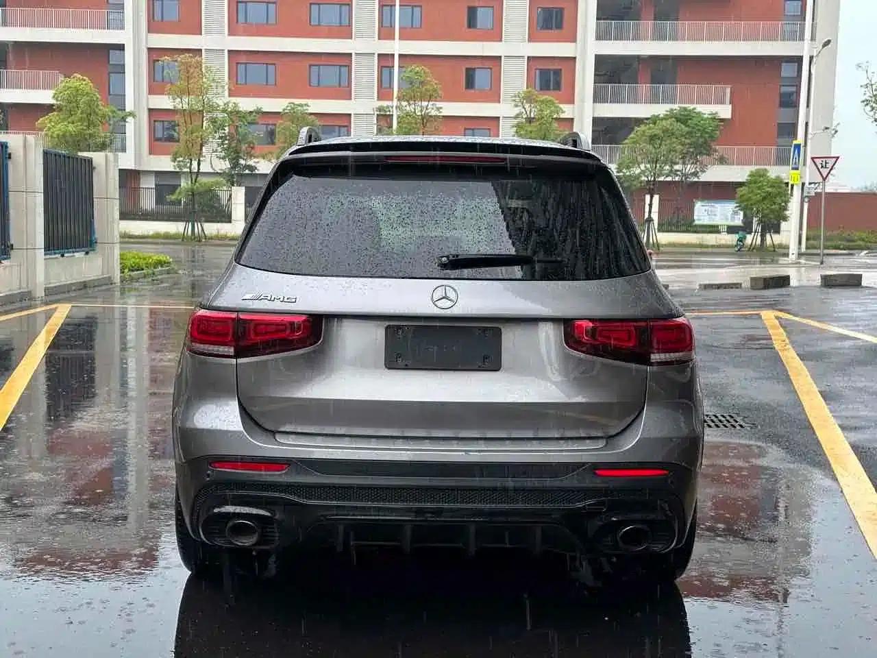2021 Mercedes-Benz GLB AMG 35 4MATIC — миниатюра 3