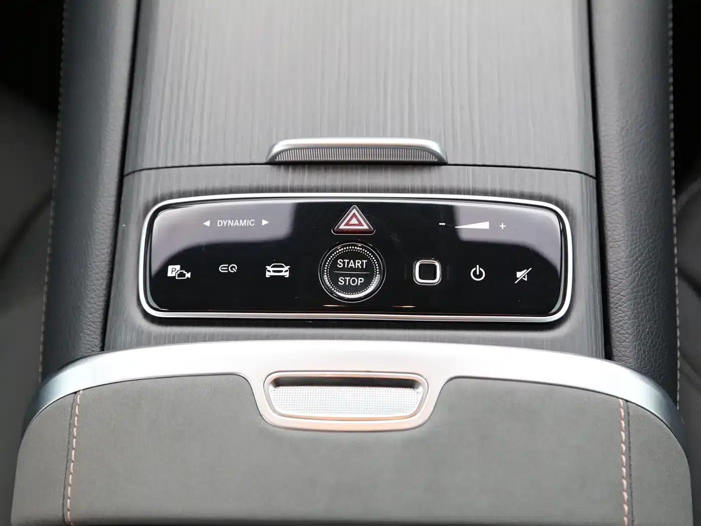 Mercedes-Benz EQS SUV 2023 Model 450+ — миниатюра 11