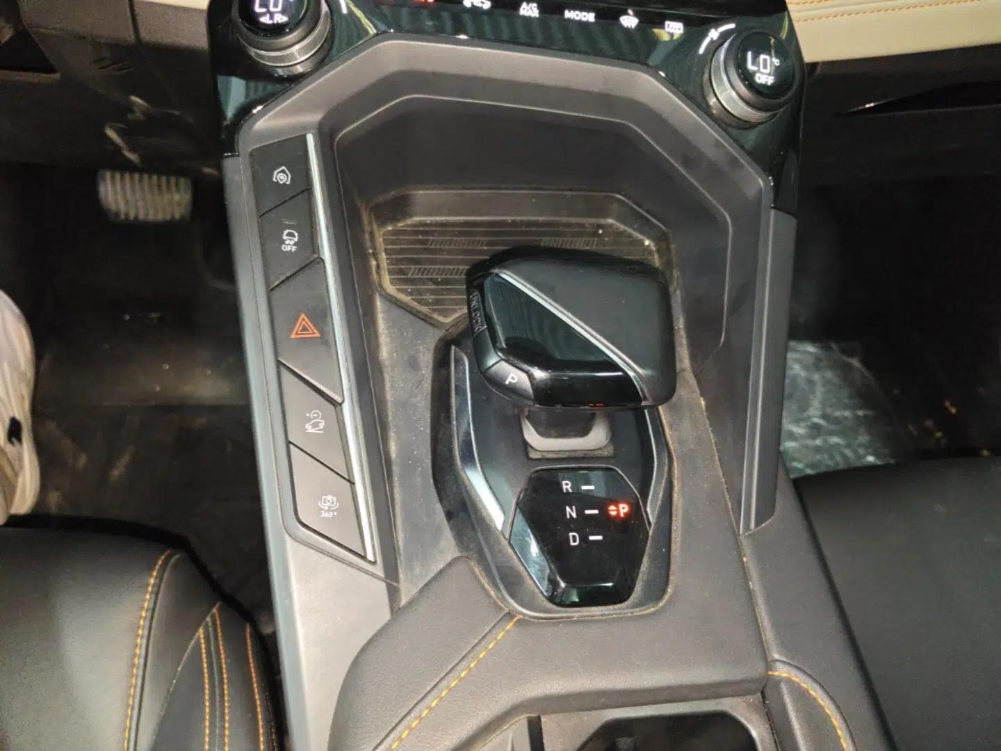 Lynk & Co 06 EM-P 2022 PHEV 84 km Range Pro Version — миниатюра 17