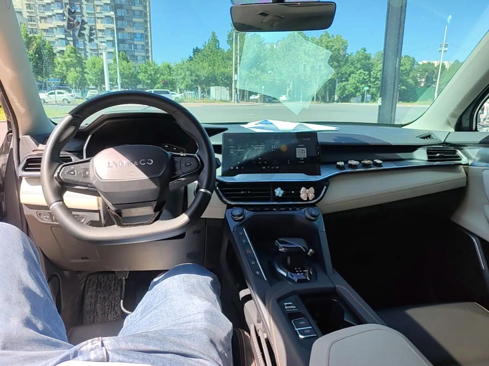 Lynk & Co 06 EM-P 2022 PHEV 84 km Range Pro Version — миниатюра 13