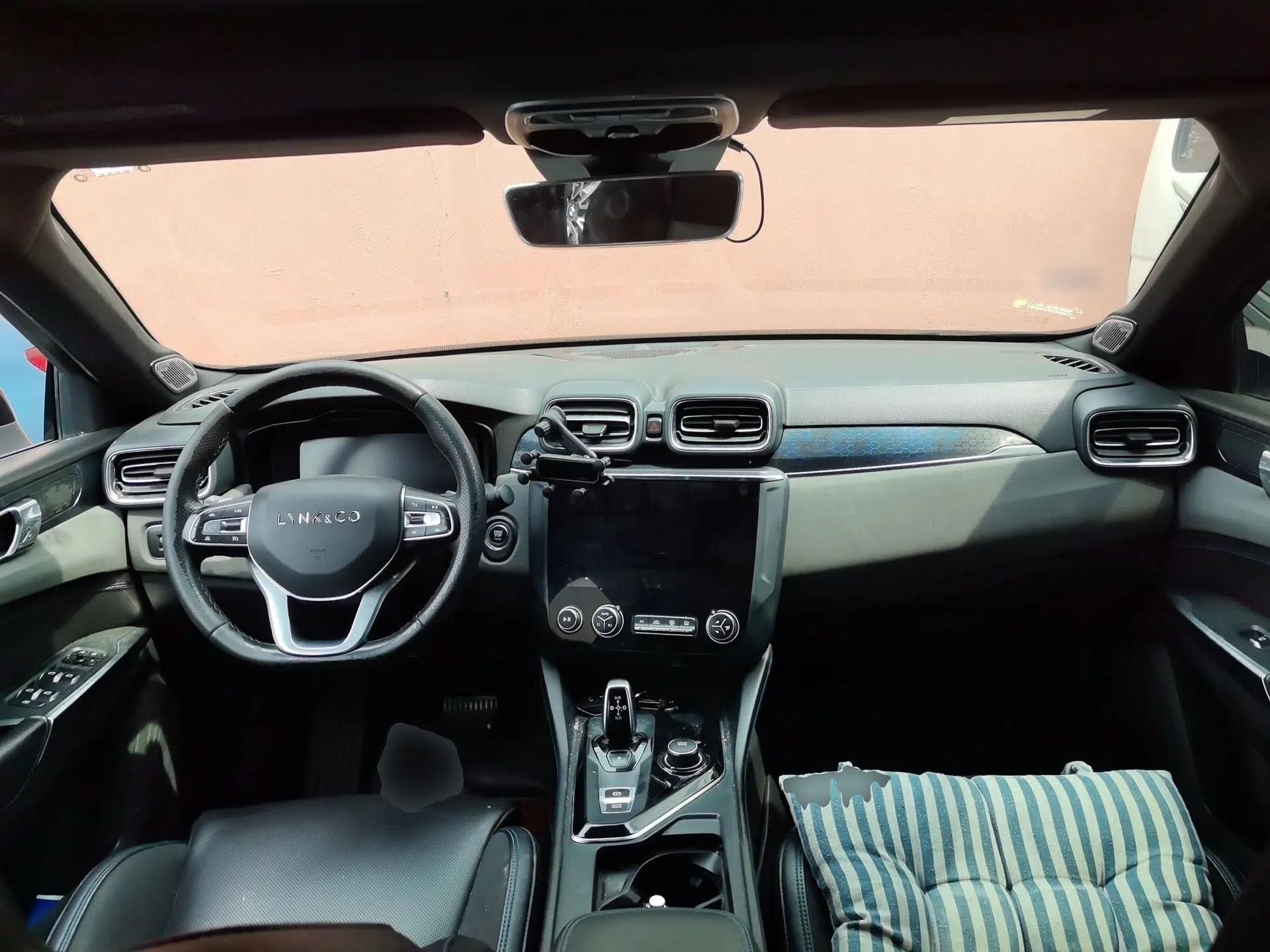 Lynk & Co 03 New Energy 2021 1.5T PHEV Pro — миниатюра 10
