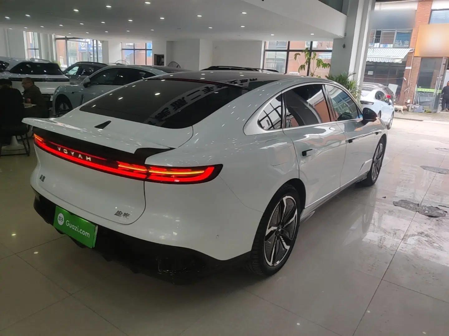 VOYAH PASSION 2023 Four-Wheel Drive Flagship Edition — миниатюра 6
