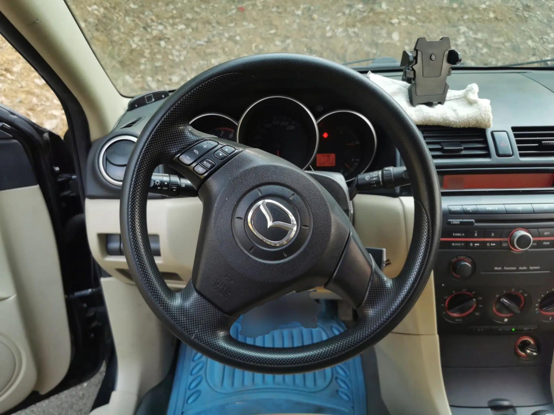 Mazda 3 2007 1.6L Manual Standard Edition — миниатюра 11