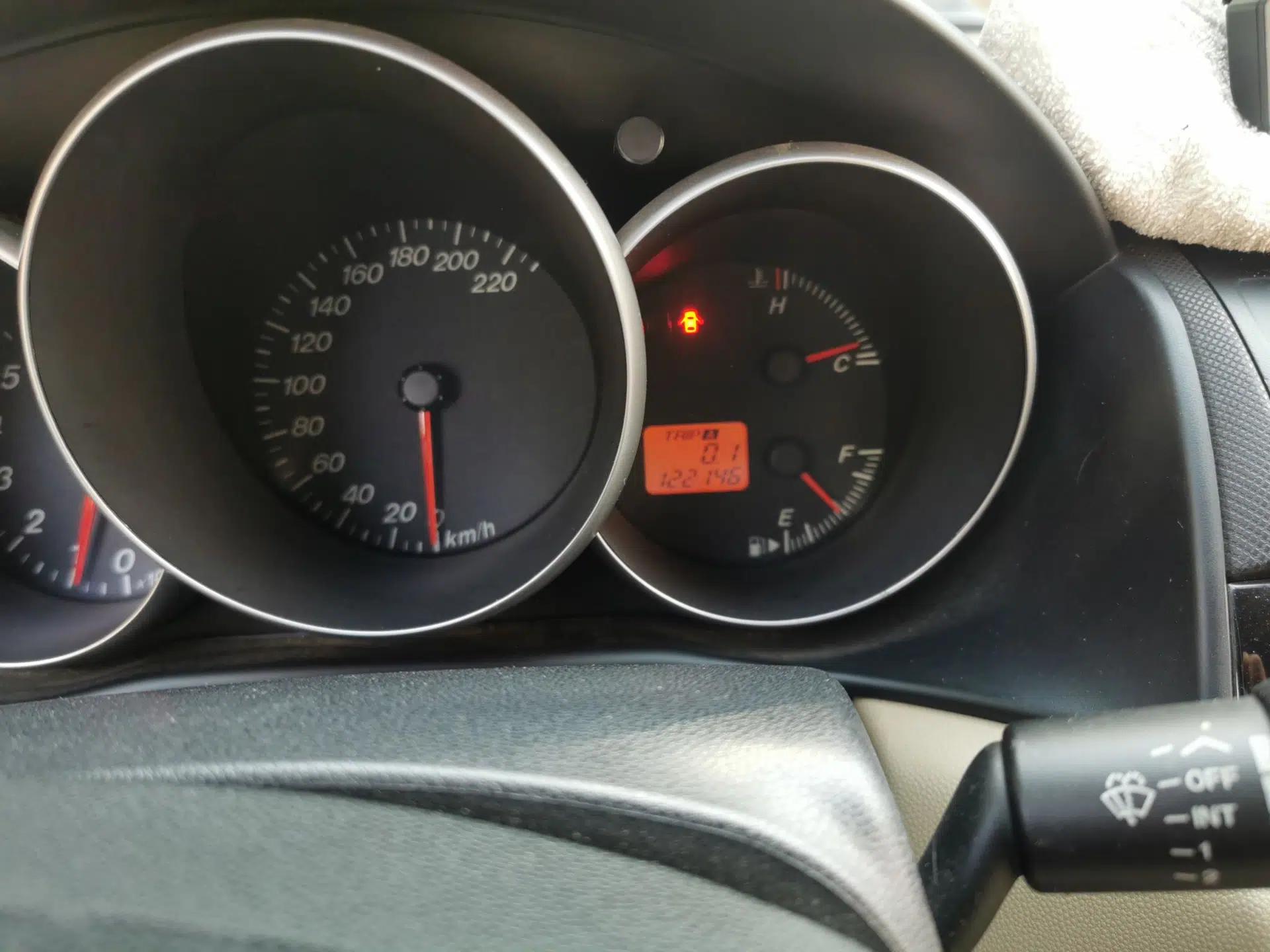 Mazda 3 2007 1.6L Manual Standard Edition — миниатюра 13