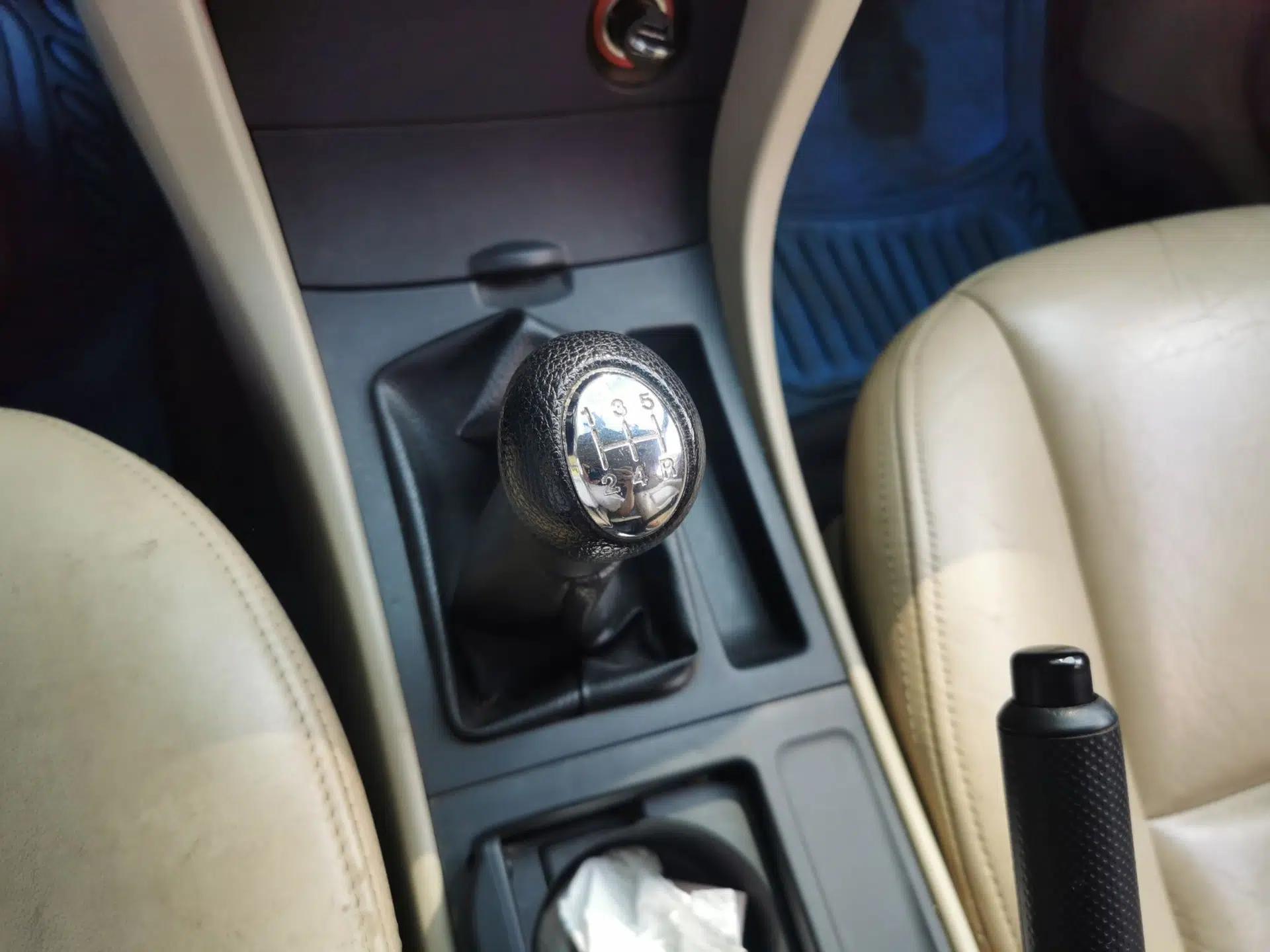 Mazda 3 2007 1.6L Manual Standard Edition — миниатюра 15