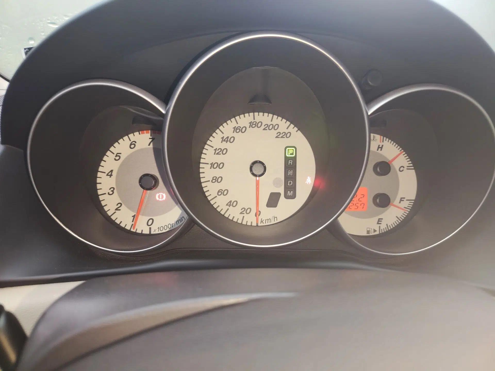 Mazda 3 2012 1.6L Automatic Classic Special Offer — миниатюра 12
