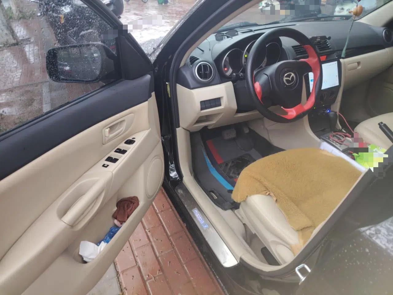 Mazda 3 2012 1.6L Automatic Classic Special Offer — миниатюра 17