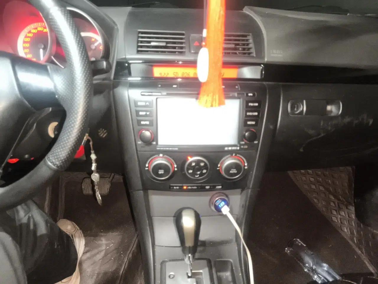 Mazda 3 2010 2.0L Automatic Classic Sports Edition — миниатюра 14