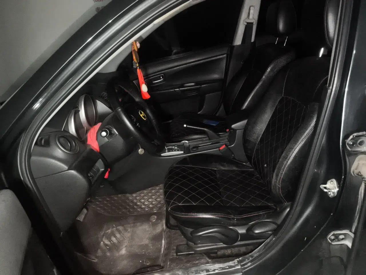 Mazda 3 2010 2.0L Automatic Classic Sports Edition — миниатюра 16