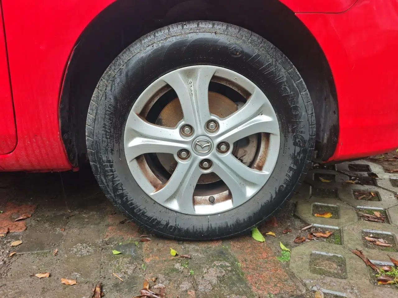 Mazda 3 2012 1.6L Manual Classic Special Offer — миниатюра 8