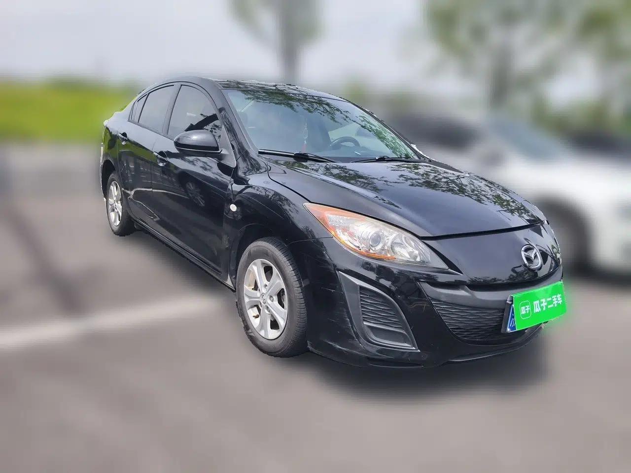 Mazda 3 2011 Sedan 1.6L Automatic Comfort Model — миниатюра 3