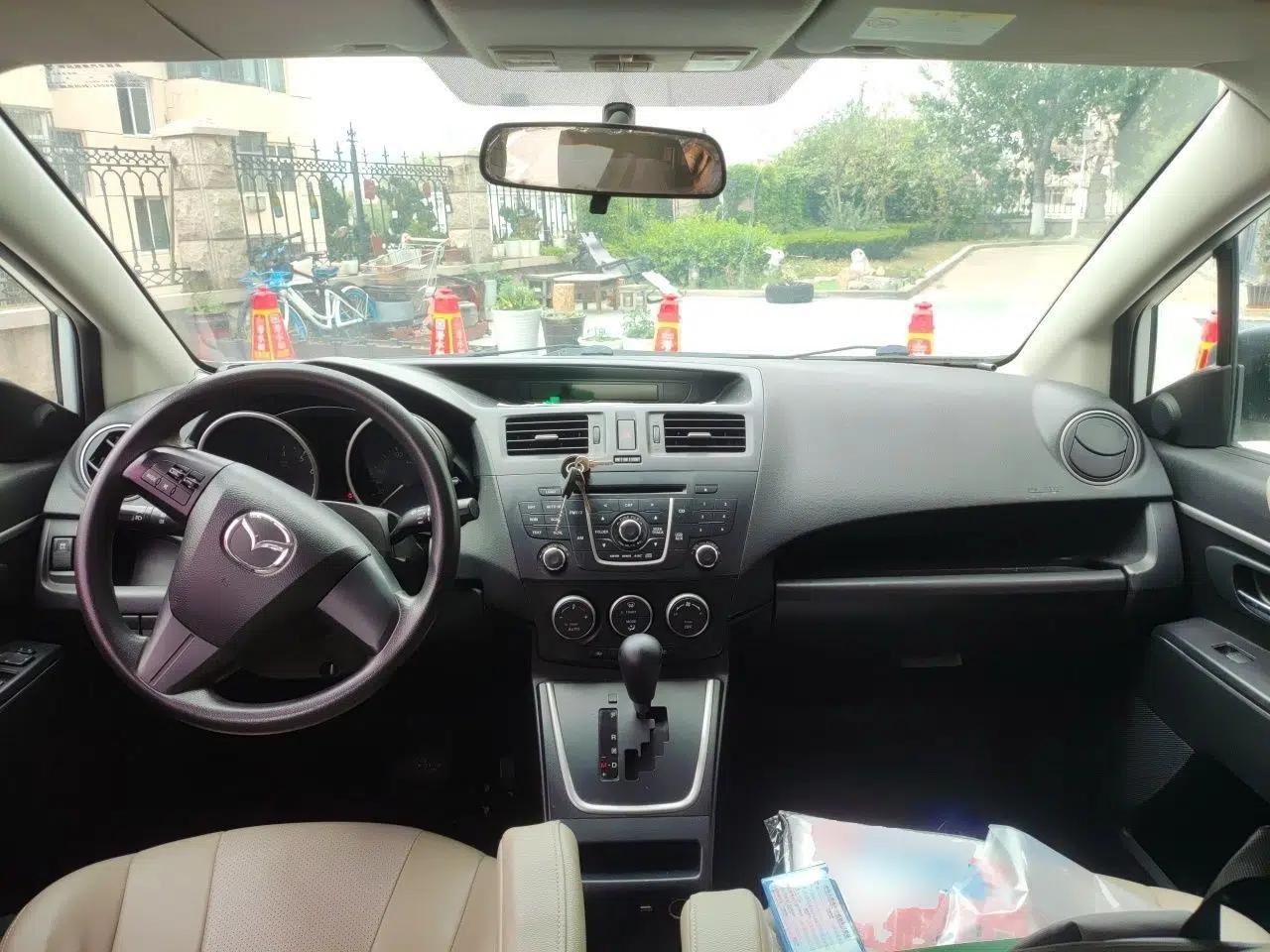 Mazda 5 2013 2.0L Automatic Comfort Edition — миниатюра 10