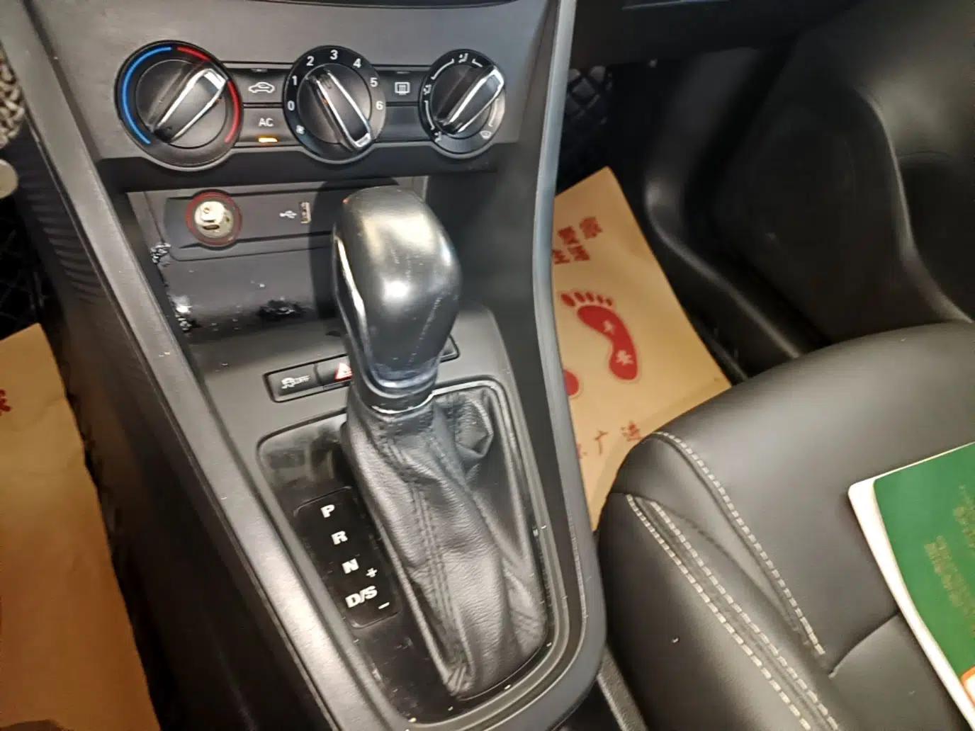 MG 3 2017 1.5L Automatic Smart Connect Luxury Edition — миниатюра 17