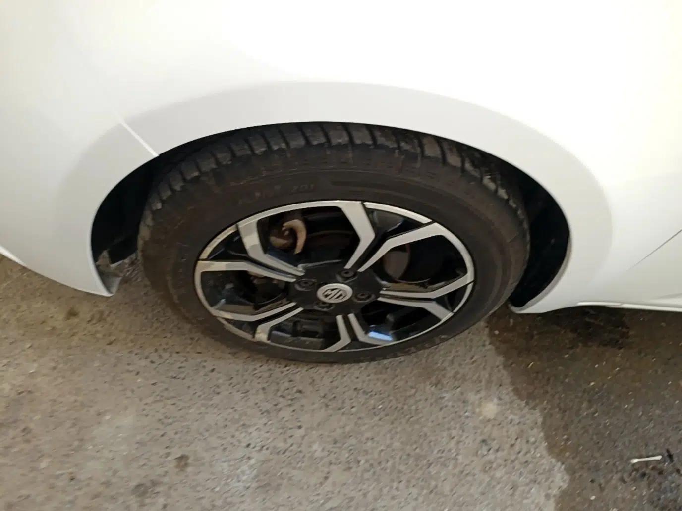 MG 3 2017 1.5L Automatic Smart Connect Luxury Edition — миниатюра 8
