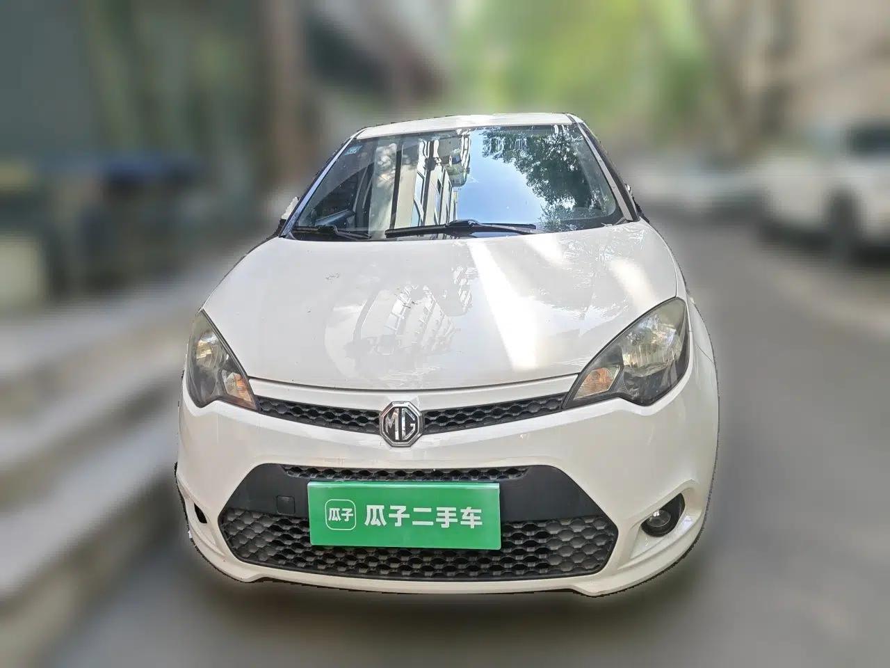 MG 3 2013 1.5L Manual Value Edition — миниатюра 2