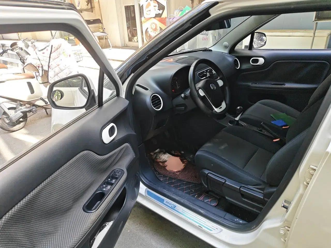 MG 3 2013 1.5L Manual Value Edition — миниатюра 17