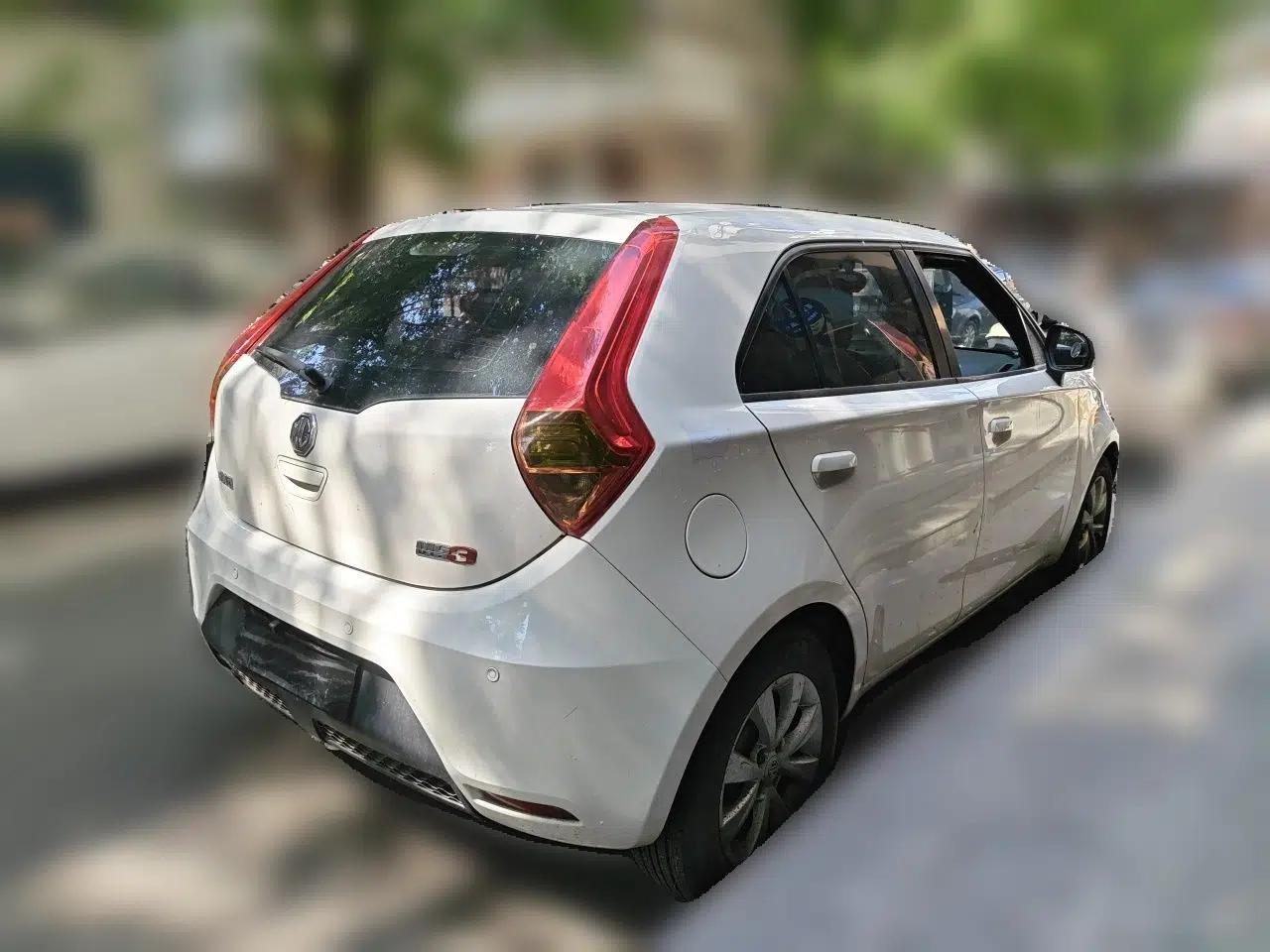 MG 3 2013 1.5L Manual Value Edition — миниатюра 6