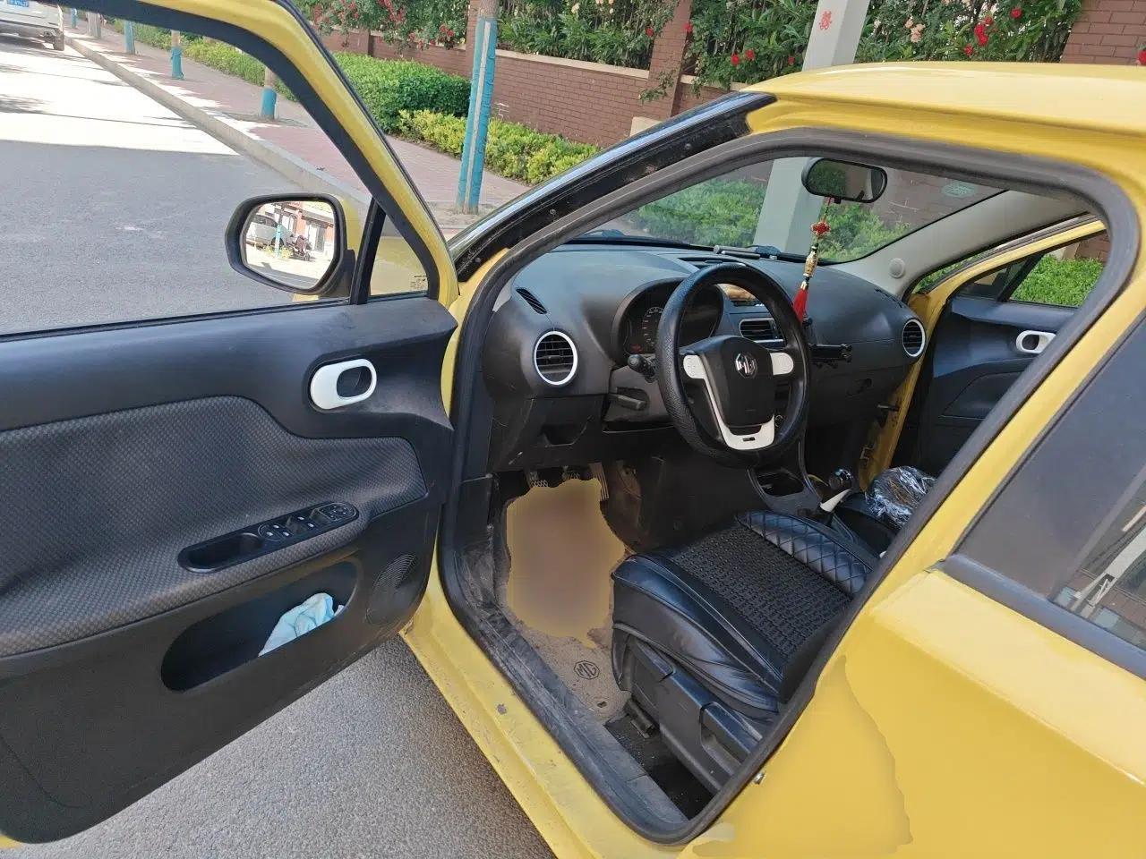 MG 3 2013 1.5L Manual Value Edition — миниатюра 17