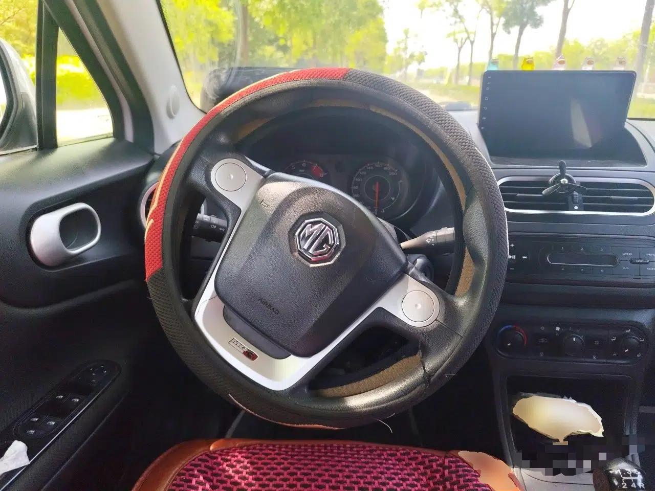 MG 3 2014 1.3L Manual Comfort Edition — миниатюра 11