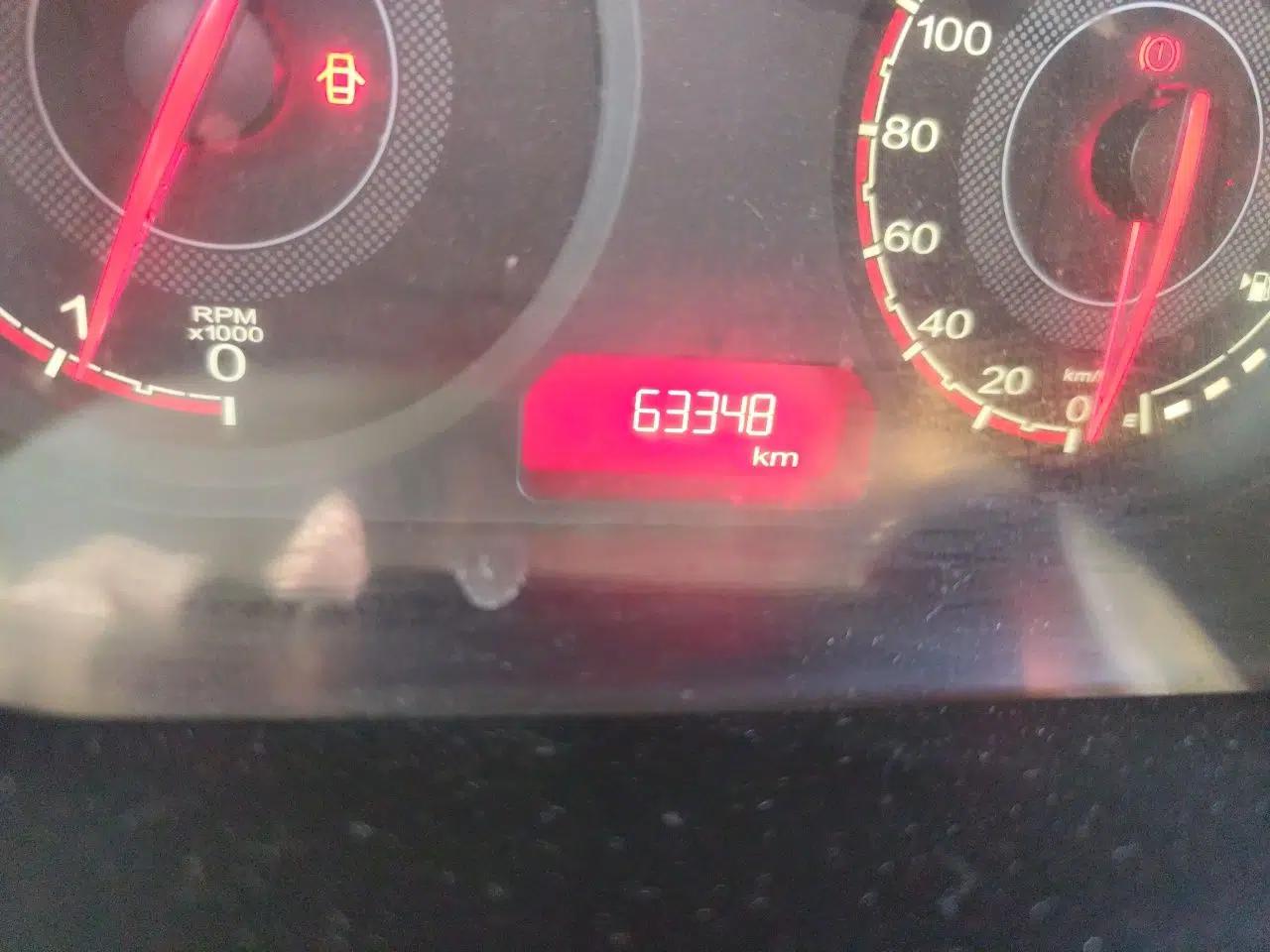MG 3 2014 1.3L Manual Comfort Edition — миниатюра 13