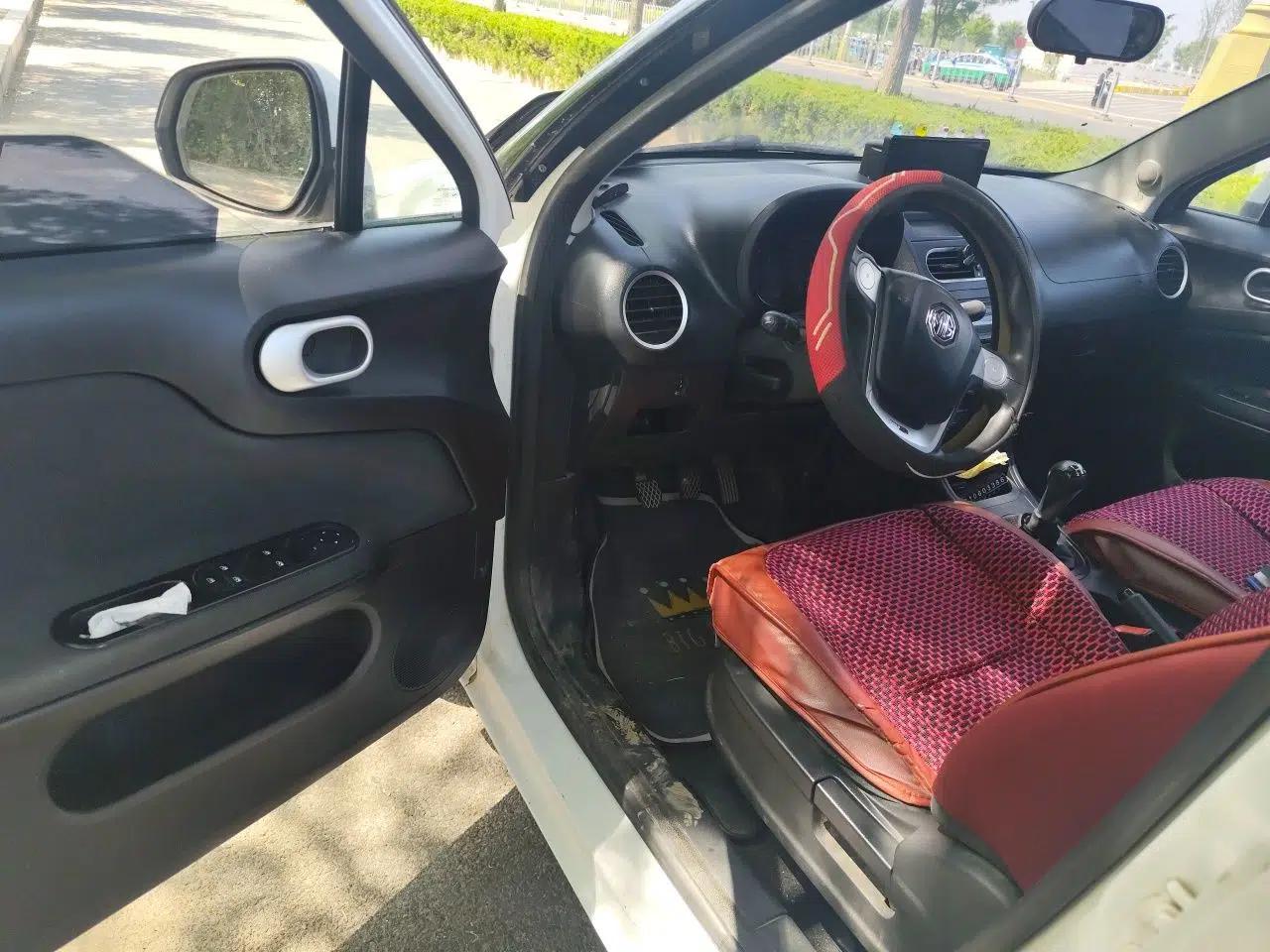 MG 3 2014 1.3L Manual Comfort Edition — миниатюра 17