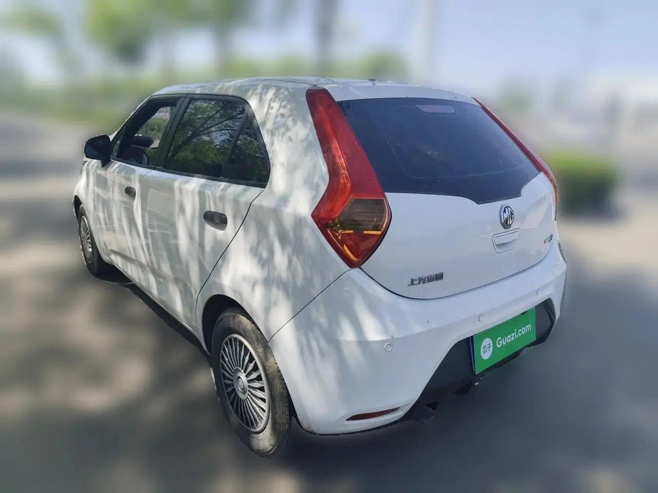 MG 3 2014 1.3L Manual Comfort Edition — миниатюра 4