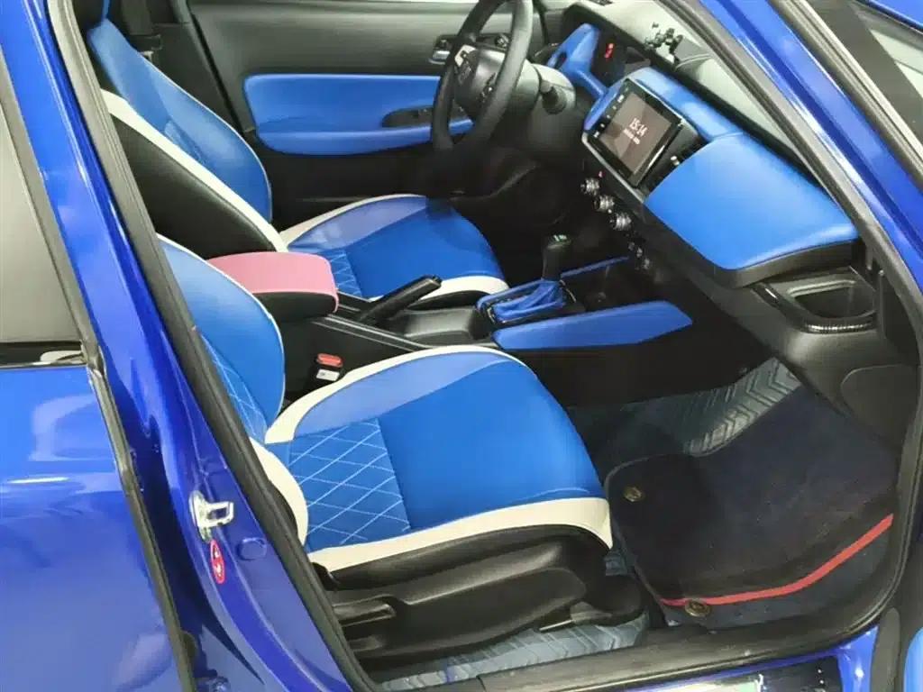 LIFE 2021 1.5L CVT CRO-S Fun Edition — миниатюра 25
